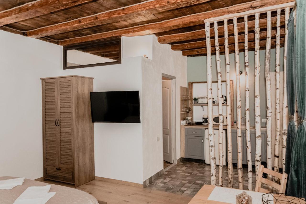 Central Garden Apartments Braşov Esterno foto